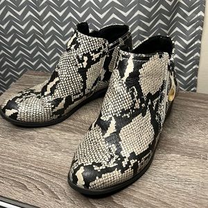 Arizona Jean Co Ankle Boots 6.5